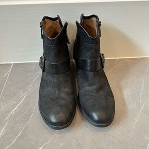 Donald J Pliner Black Booties